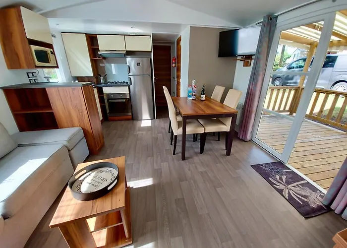 Mobilhomes 6 et 8 personnes PONT AVEN Kerlann Draps fournis