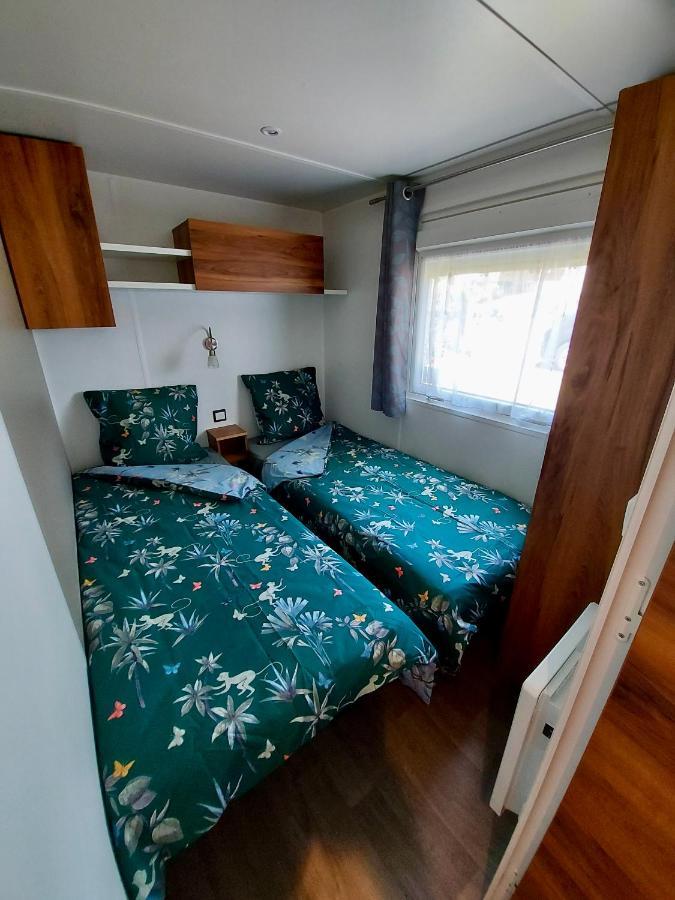 Mobilhomes 6 Et 8 Personnes Aven Kerlann Draps Fournis *
